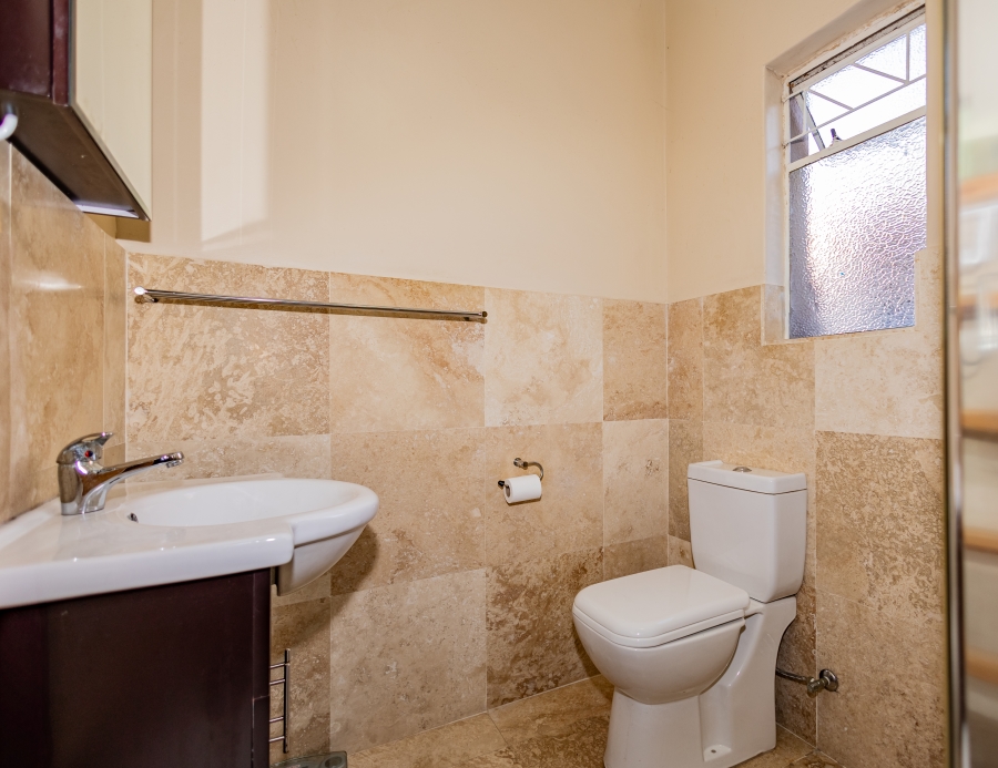 4 Bedroom Property for Sale in Oostersee Western Cape